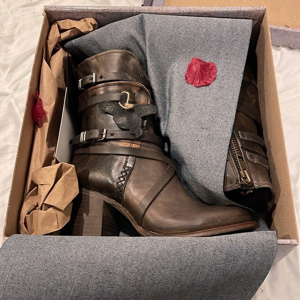 Freebird by Steven Brown Leather Strappy Heeled Boots - Picture 2 of 7